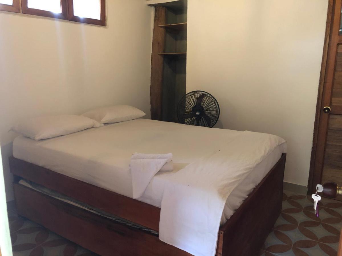 פאלומינו Casa Palum Private Room Private Bathroom מראה חיצוני תמונה